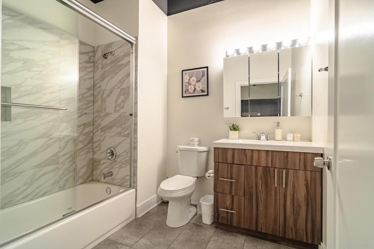 Ideal 3Br Business Or Leisure Rental In Chicago Fully Stocked Kitchen & Fast Internet With Optional Parking Near Soldier Field, Grant Park & Mccormick Place Luaran gambar