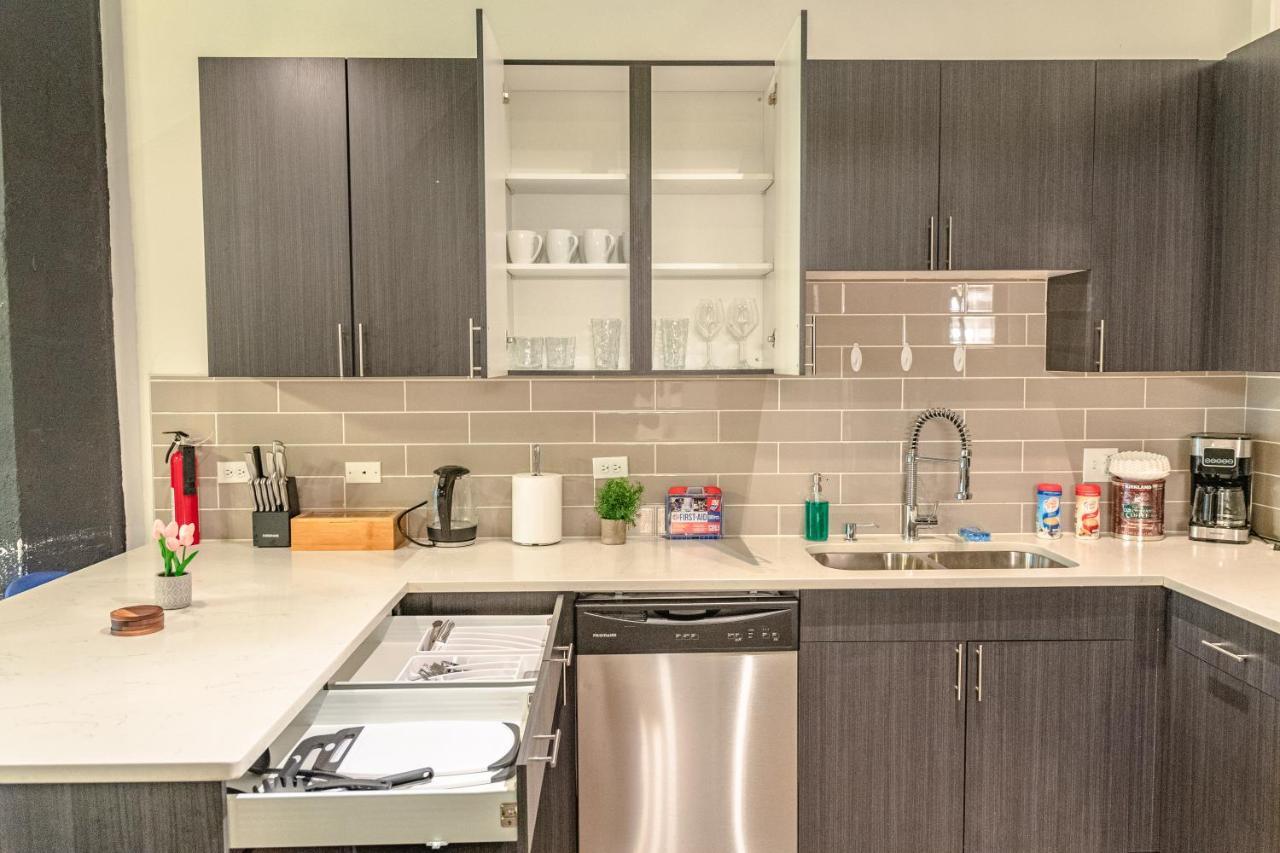 Ideal 3Br Business Or Leisure Rental In Chicago Fully Stocked Kitchen & Fast Internet With Optional Parking Near Soldier Field, Grant Park & Mccormick Place Luaran gambar